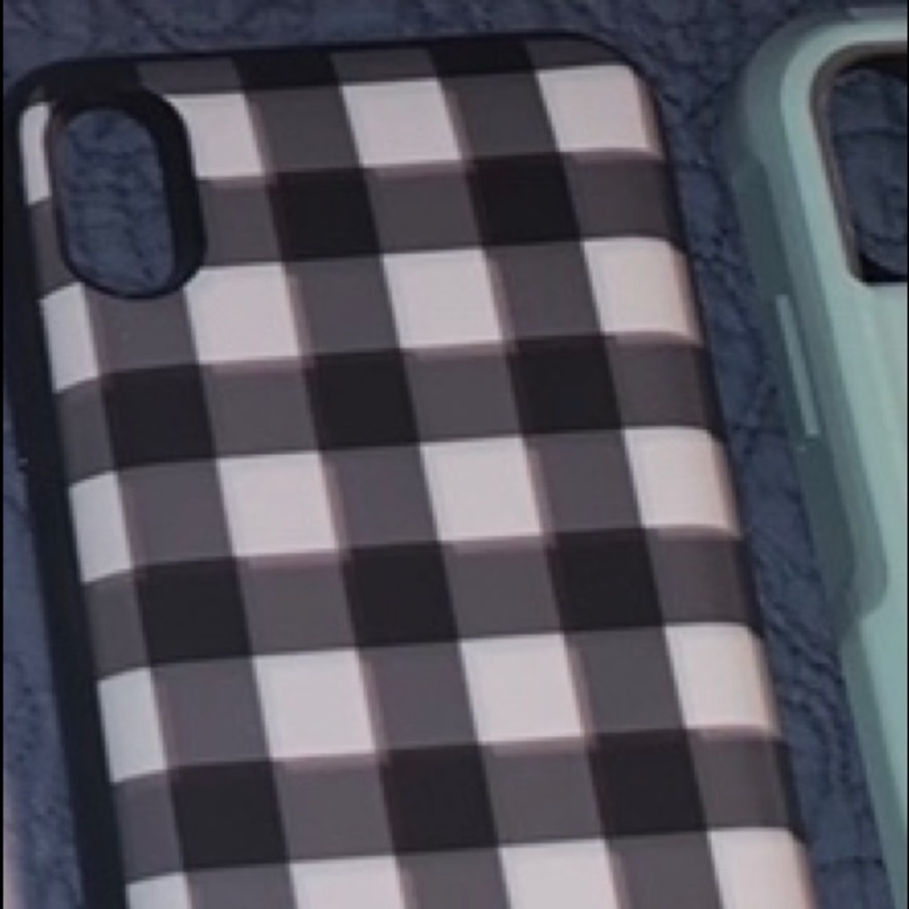 Xs max charging case